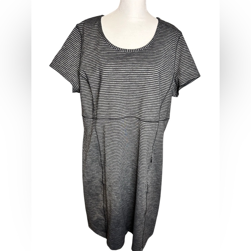 Duluth Trading Co Black and White Striped Dress